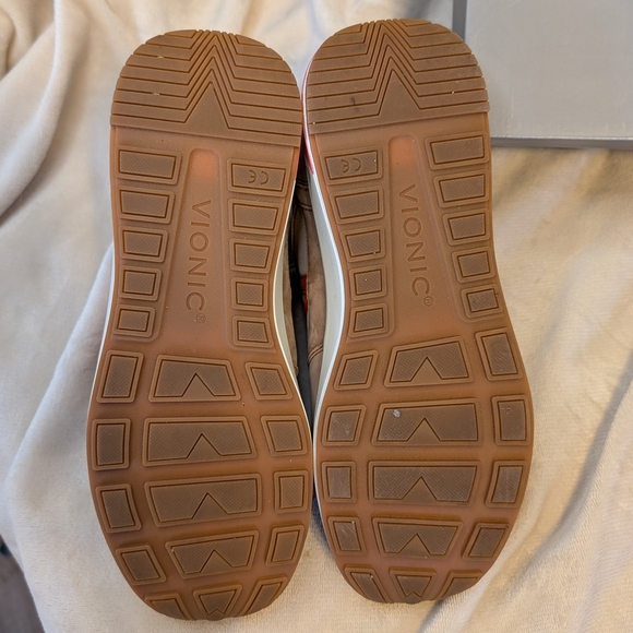 Vionic Women's Rechelle Sneakers Toffee Orange Accent Casual Minimalist Orthotic - Picture 7 of 9